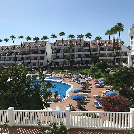 Hotel S Apart *